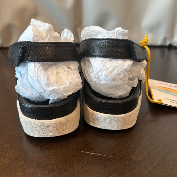 Strive Tahiti II NWB Women's Platform Arch Support Sandal, Black 7 - Picture 7 of 10